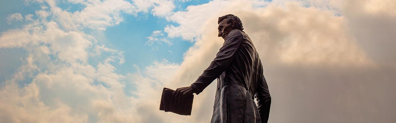 Impact Image of statue of Abraham Lincoln